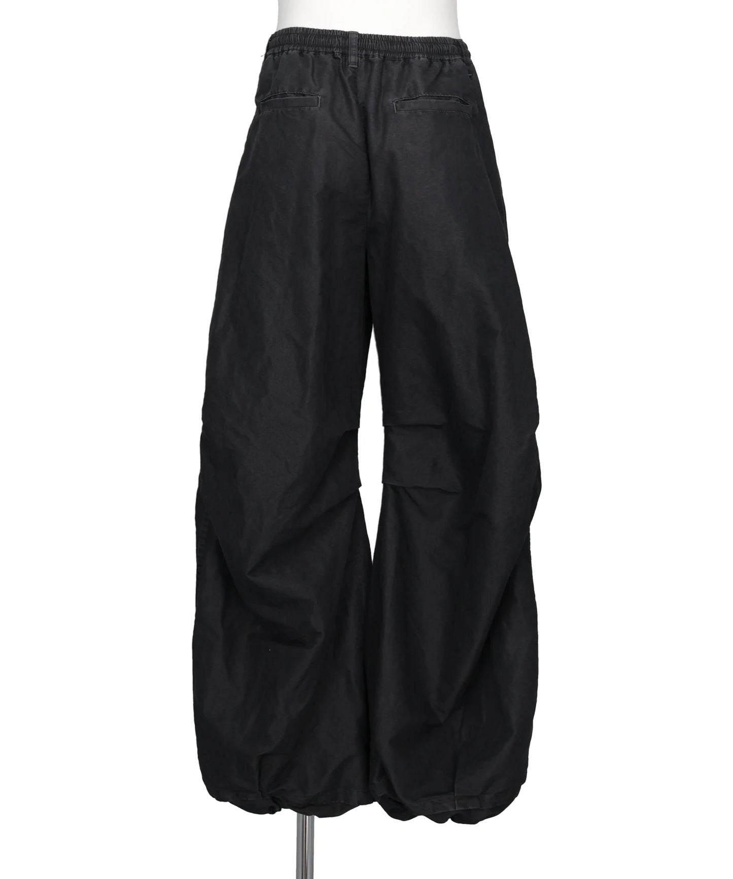TUCKED BALLOON DENIM
