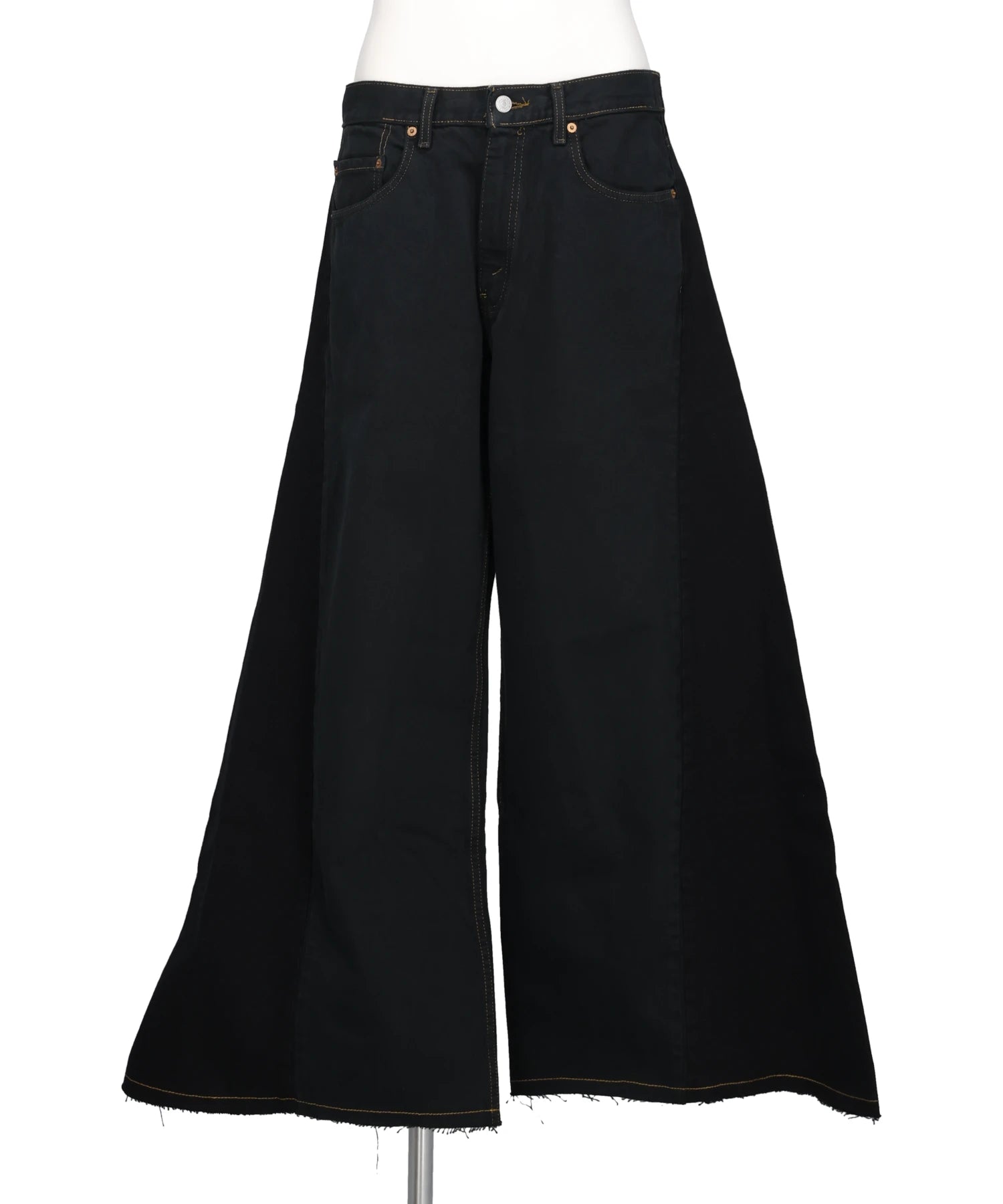 RequaL≡(リコール)MIDWEST EXCLUSIVE RECRAFTBAGGY DENIM PANTS