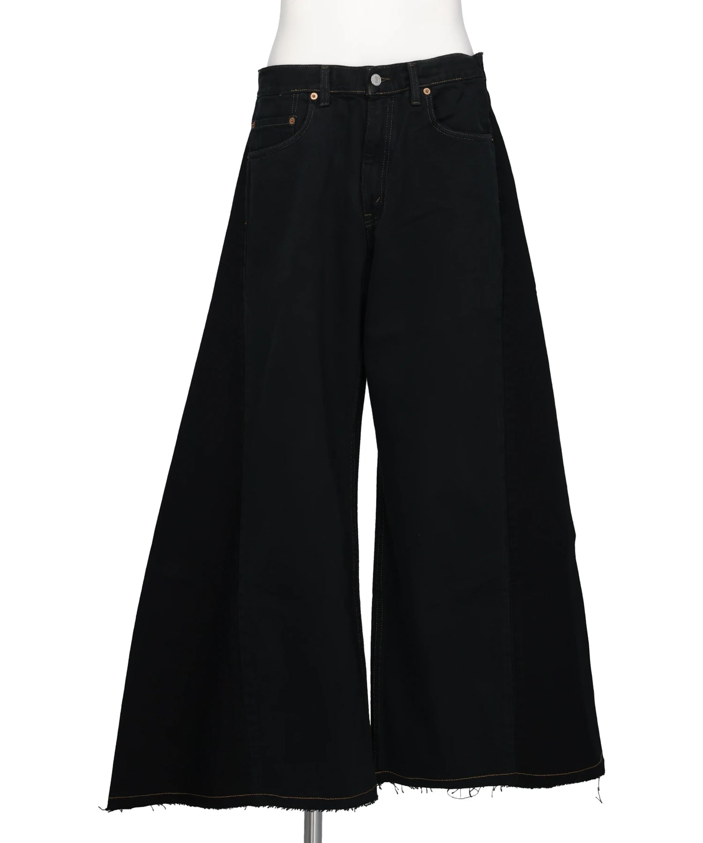 RequaL≡(リコール)MIDWEST EXCLUSIVE RECRAFTBAGGY DENIM PANTS