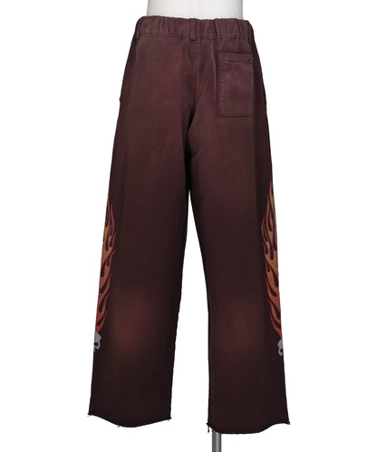 “SKULL FLAME” DISTRESSED SWEAT PANTS