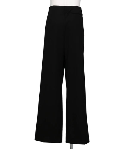 TIGHTLY GATHERED TROUSERS