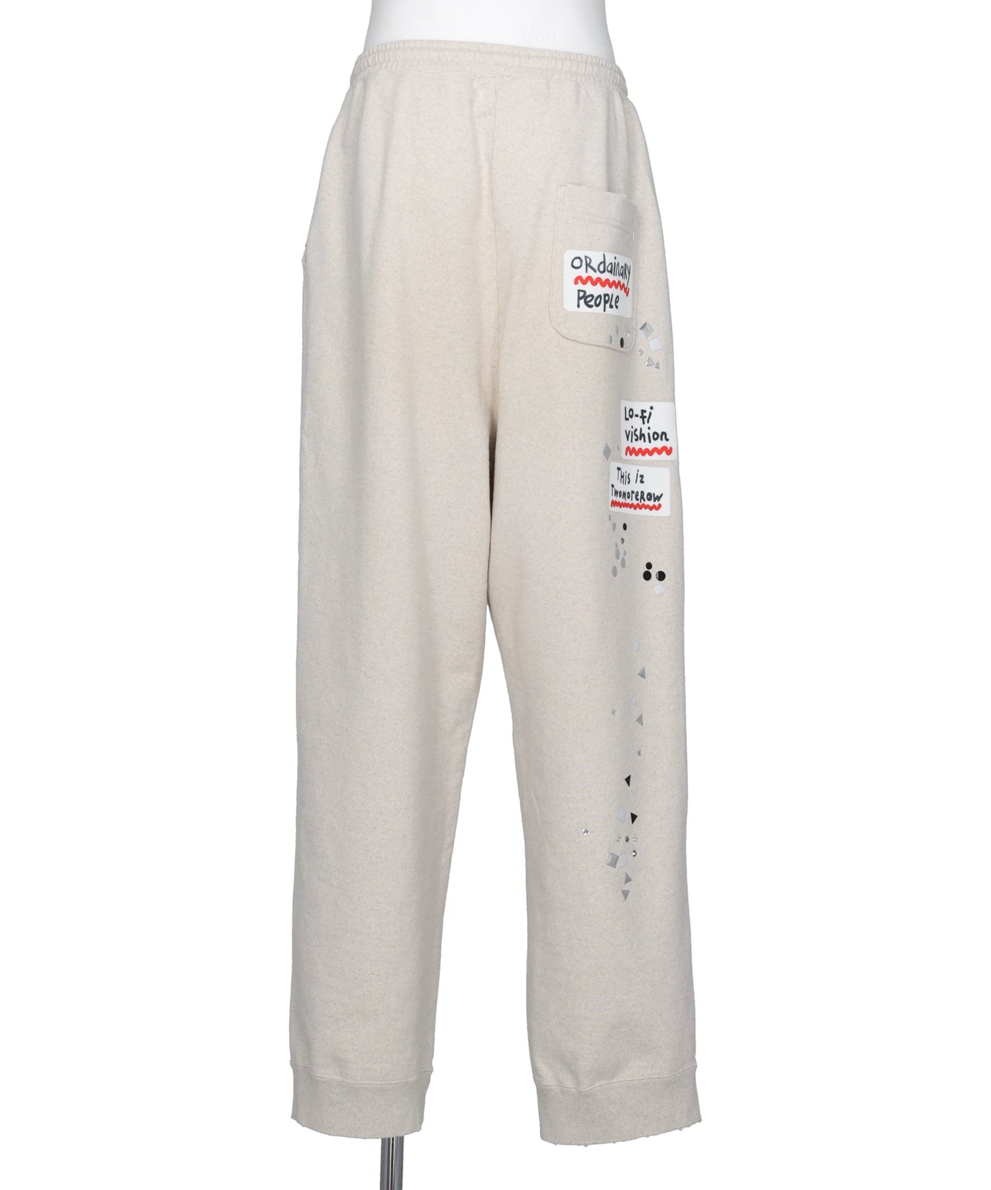 EMBELLISHED STICKER SWEAT PANTS