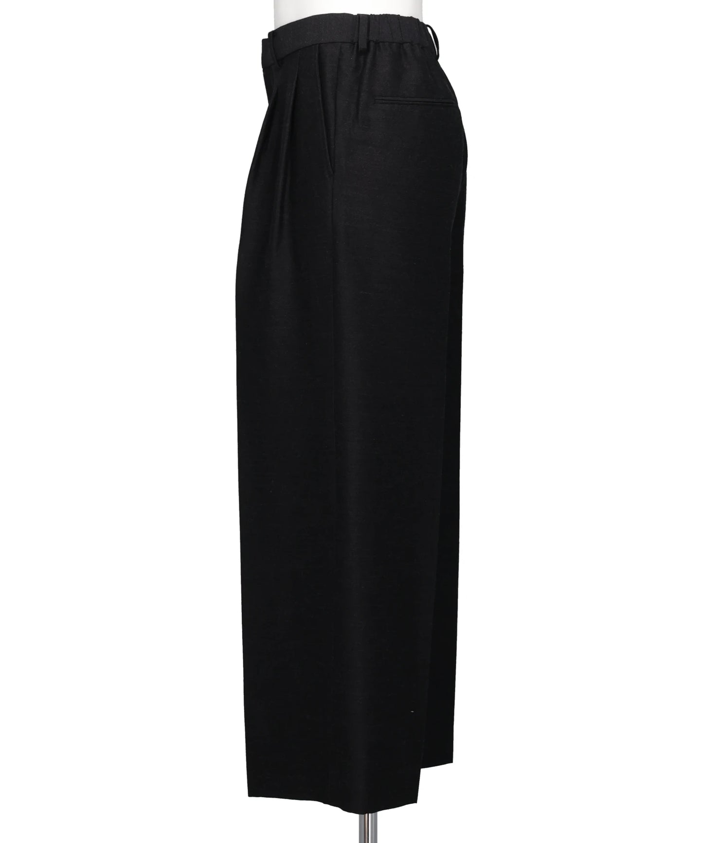 TWO-TUCK WIDE TROUSERS