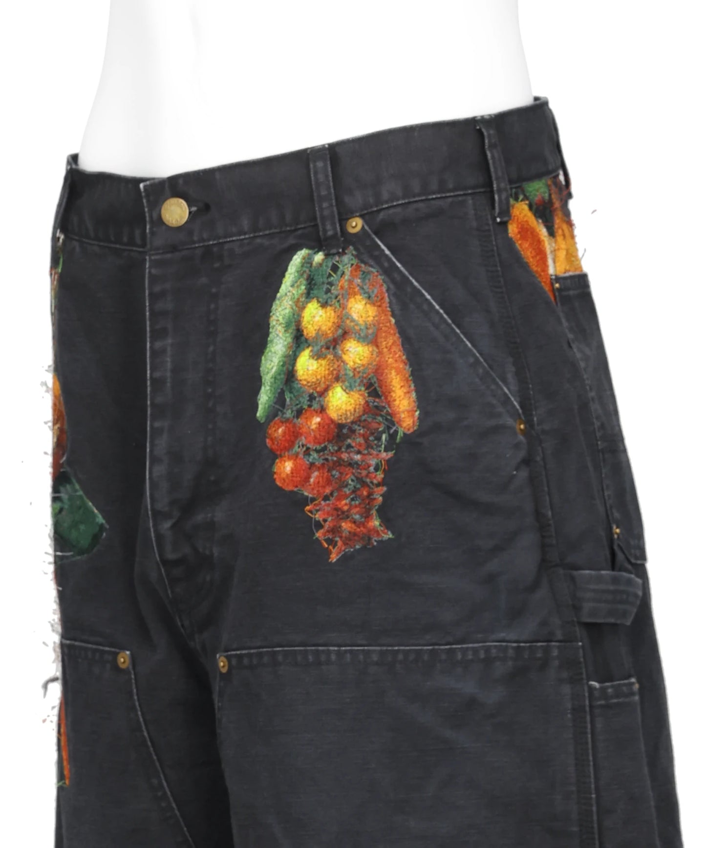 VEGETABLE EMBROIDERY CUT-OFF PANTS