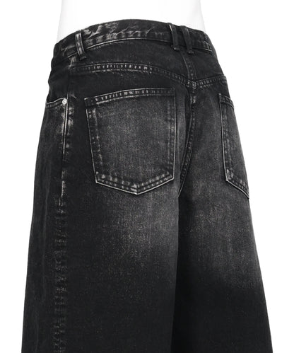 WASHED DENIM TUCKED WIDE SHORTS