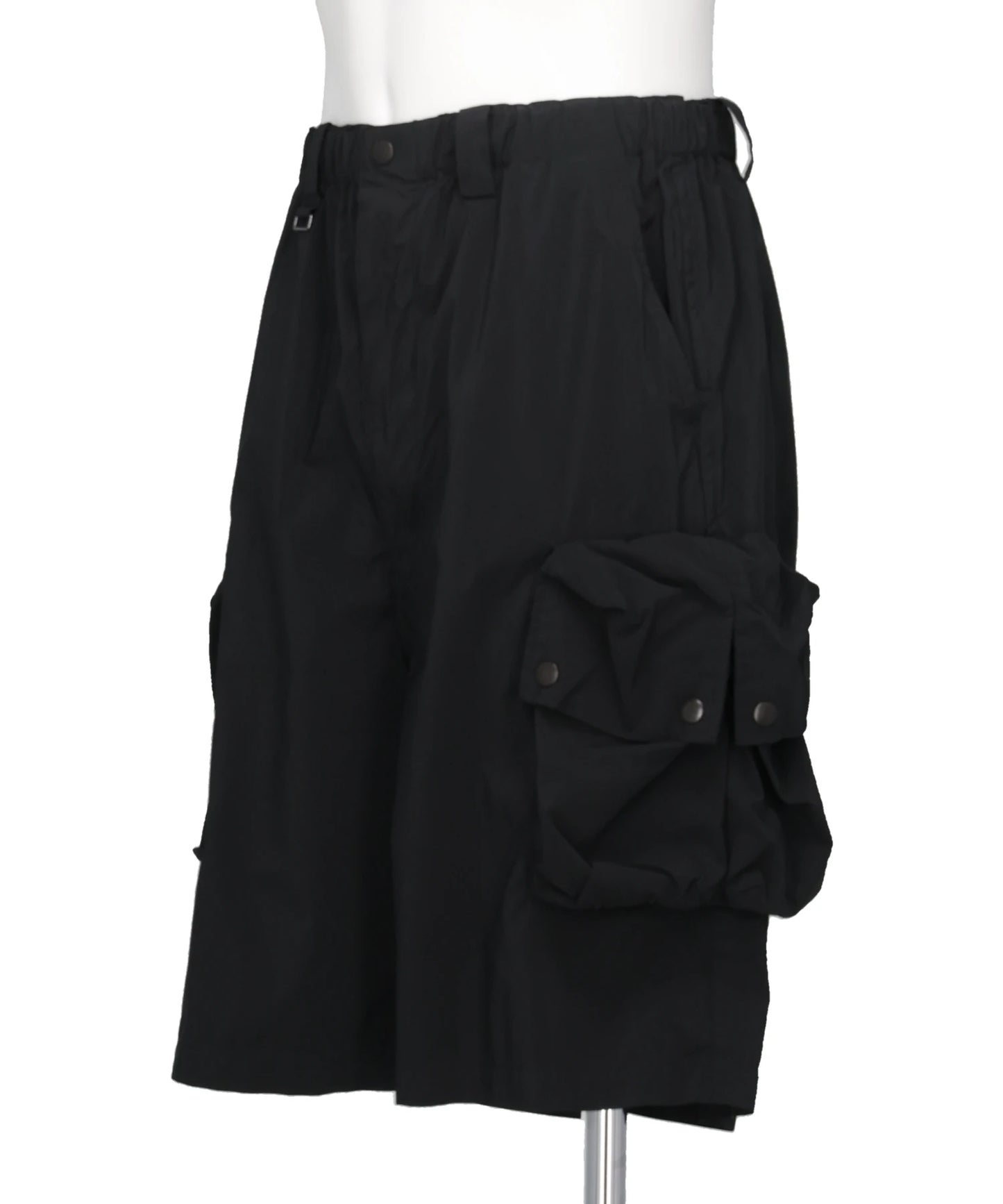 NYLON MULTI POCKET SHORTS