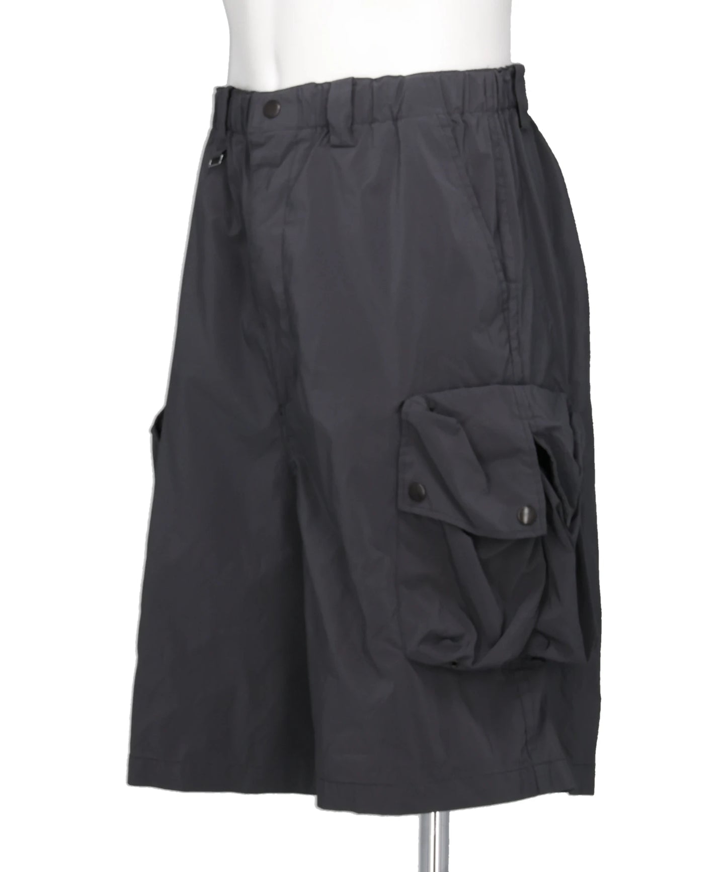 NYLON MULTI POCKET SHORTS