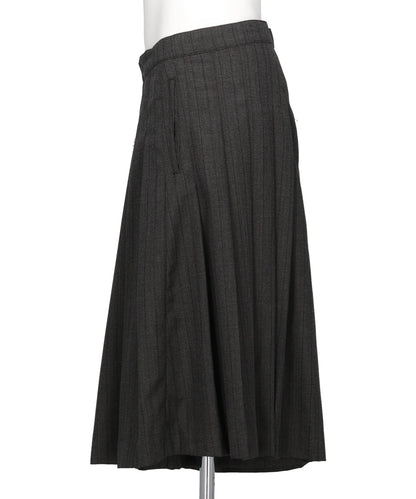 RANDOM PLEATED SHORTS