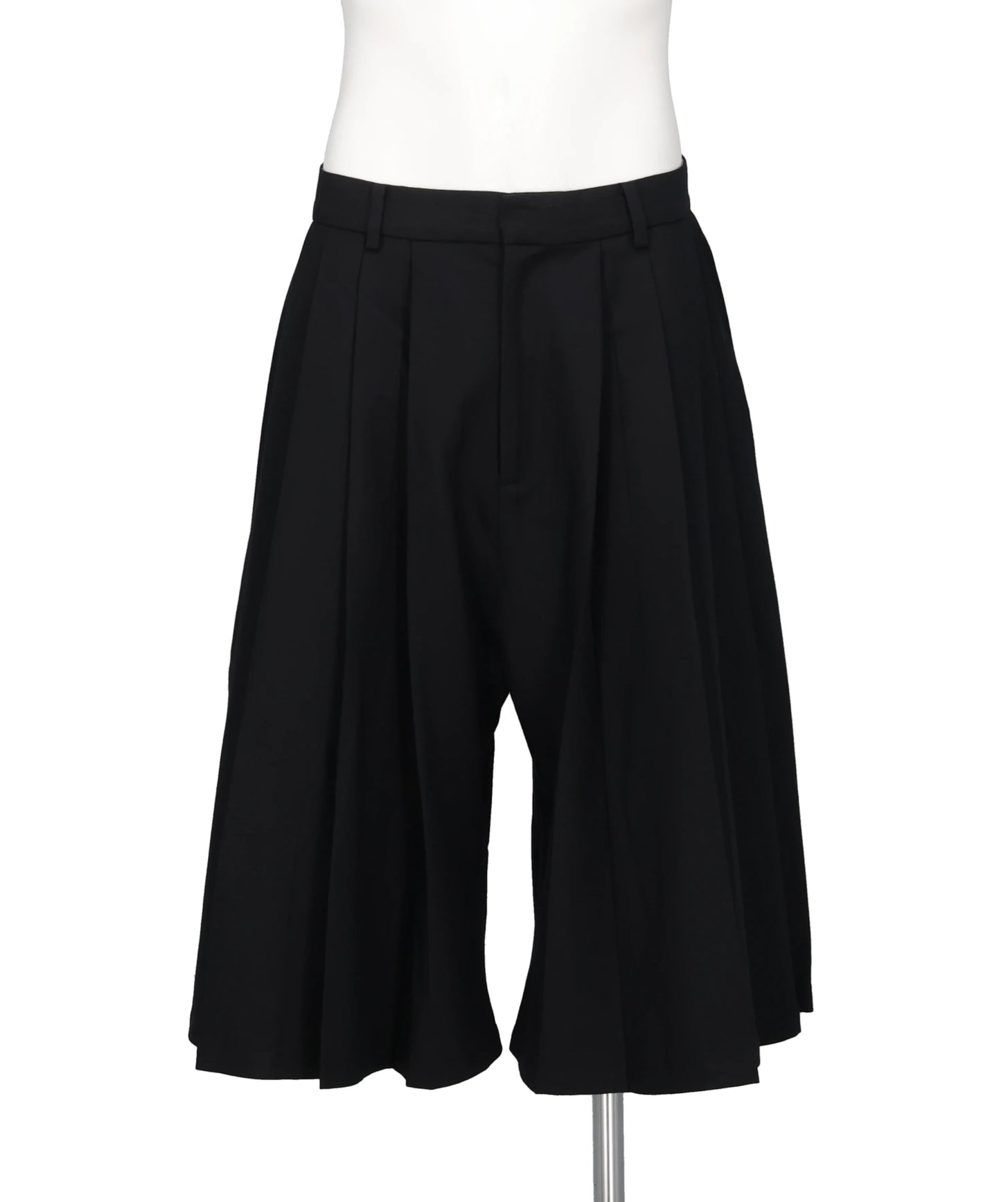 GABARDINE IRREGULAR PLEATED SHORTS