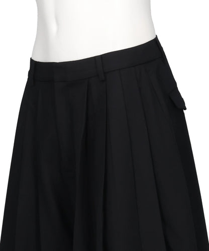 GABARDINE IRREGULAR PLEATED SHORTS