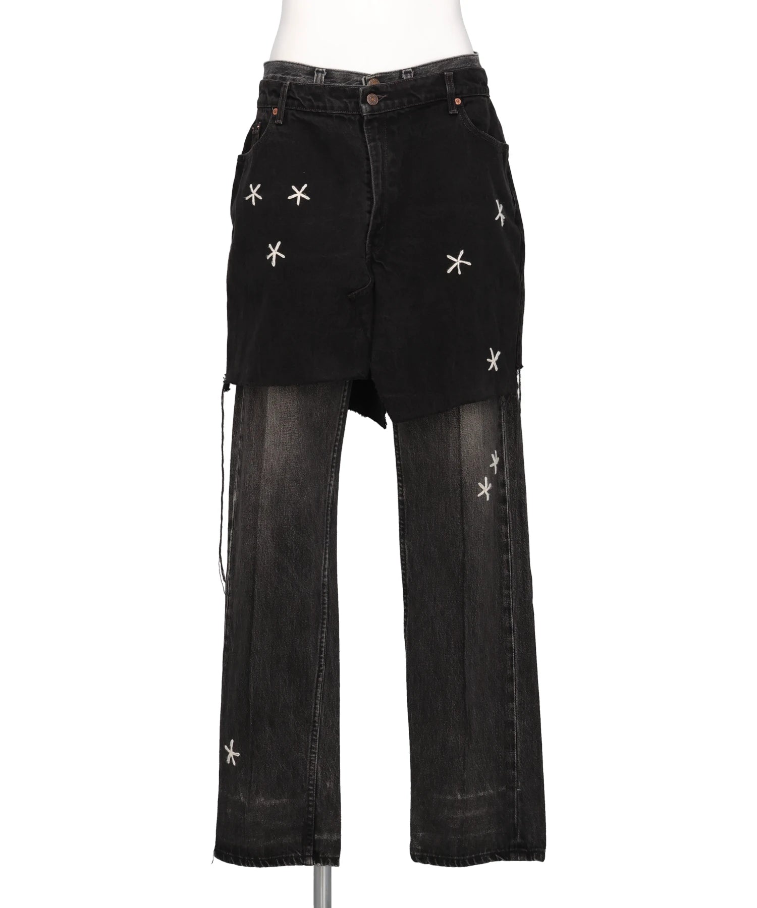 DISCOVERED(ディスカバード) NEWSED / SKIRT DOCKING FLOWEREMBROIDERYD DENIM