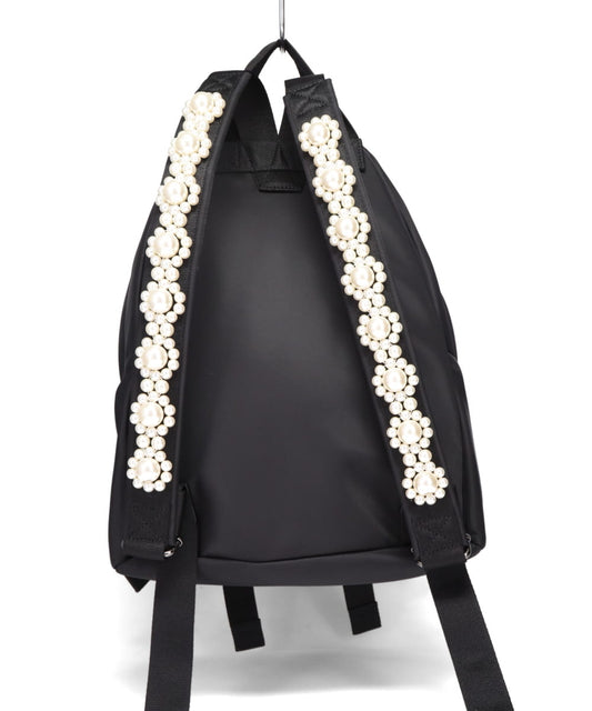 BOW FRONT BACKPACK W/ STRAP EMB - BLACK/PEARL