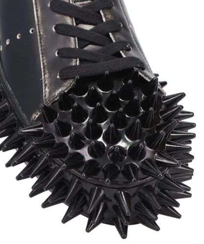 SPIKY LEATHER SNEAKER