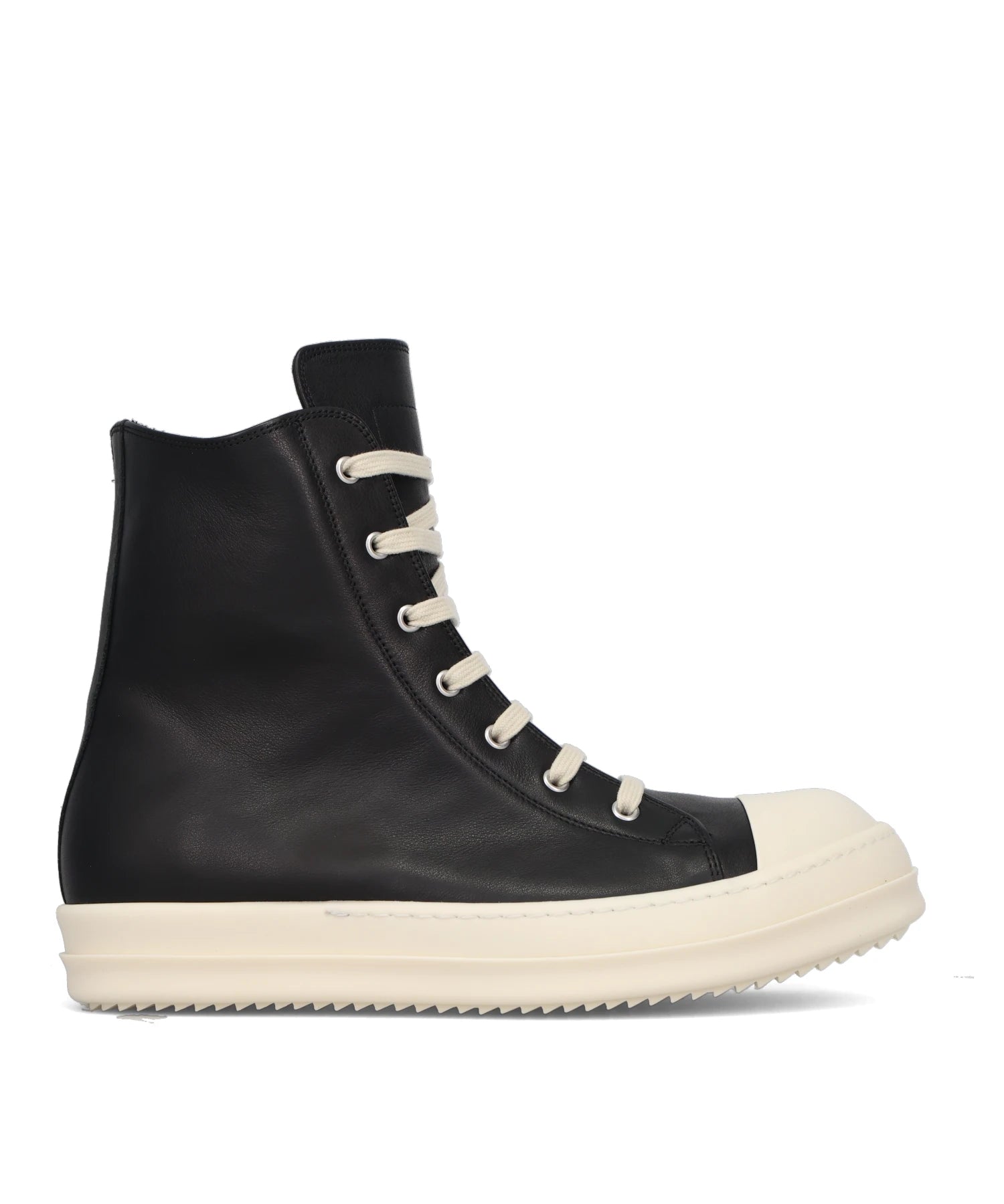 SNEAKS