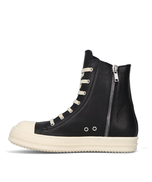 SNEAKS