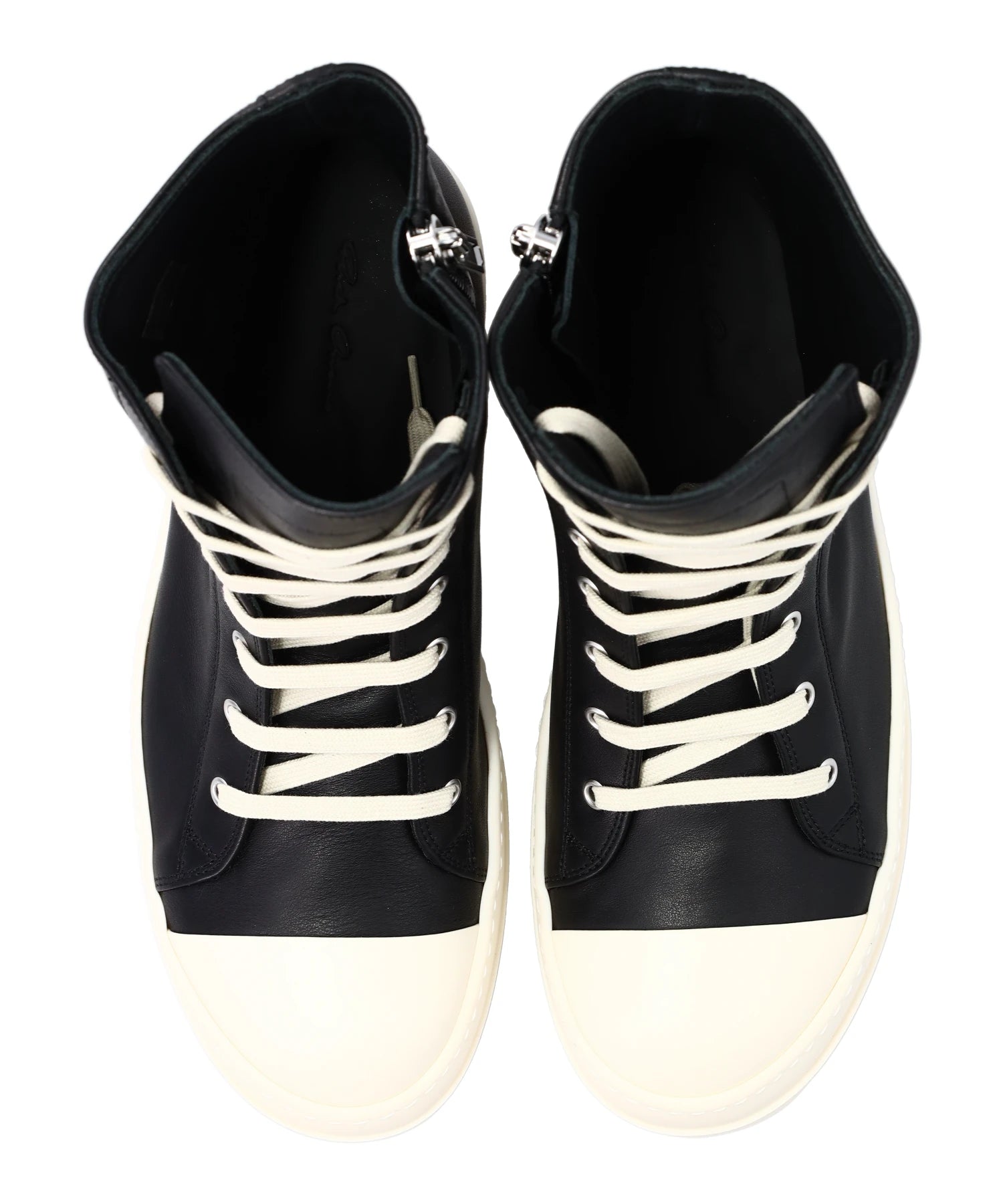 SNEAKS