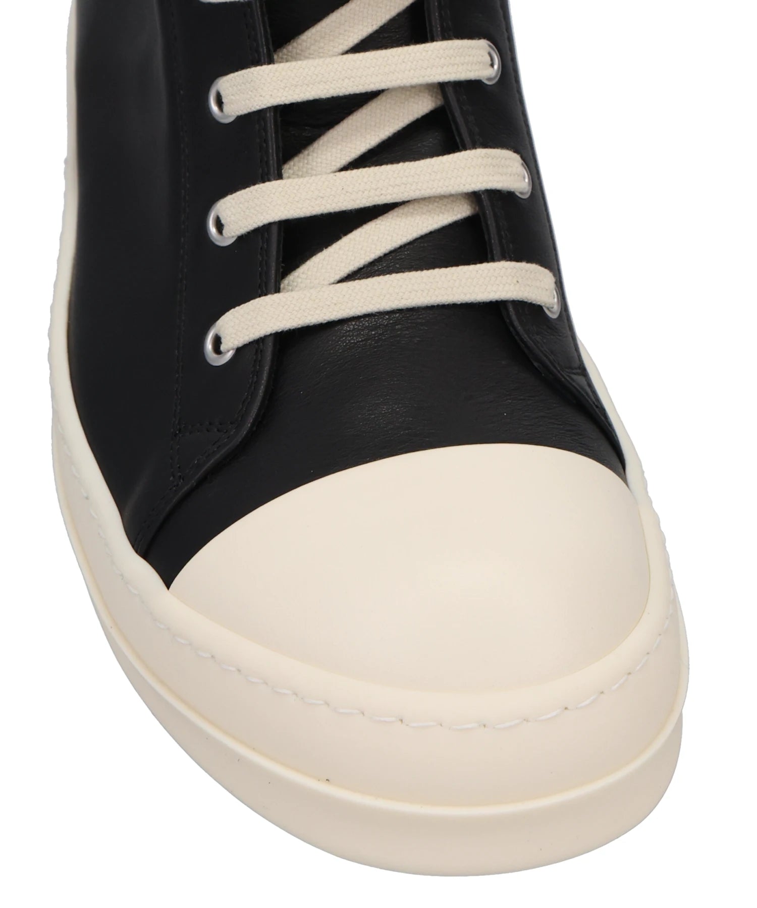 SNEAKS