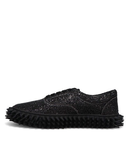 GLITTER SPIKE SNEAKER