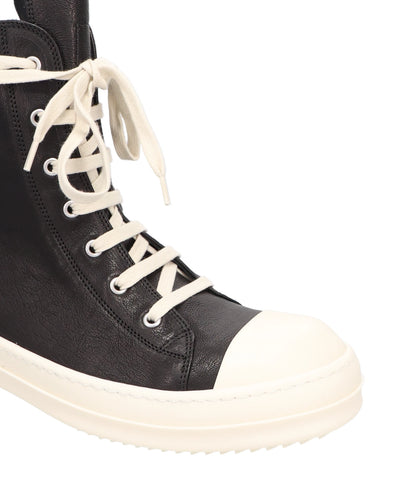 SNEAKS