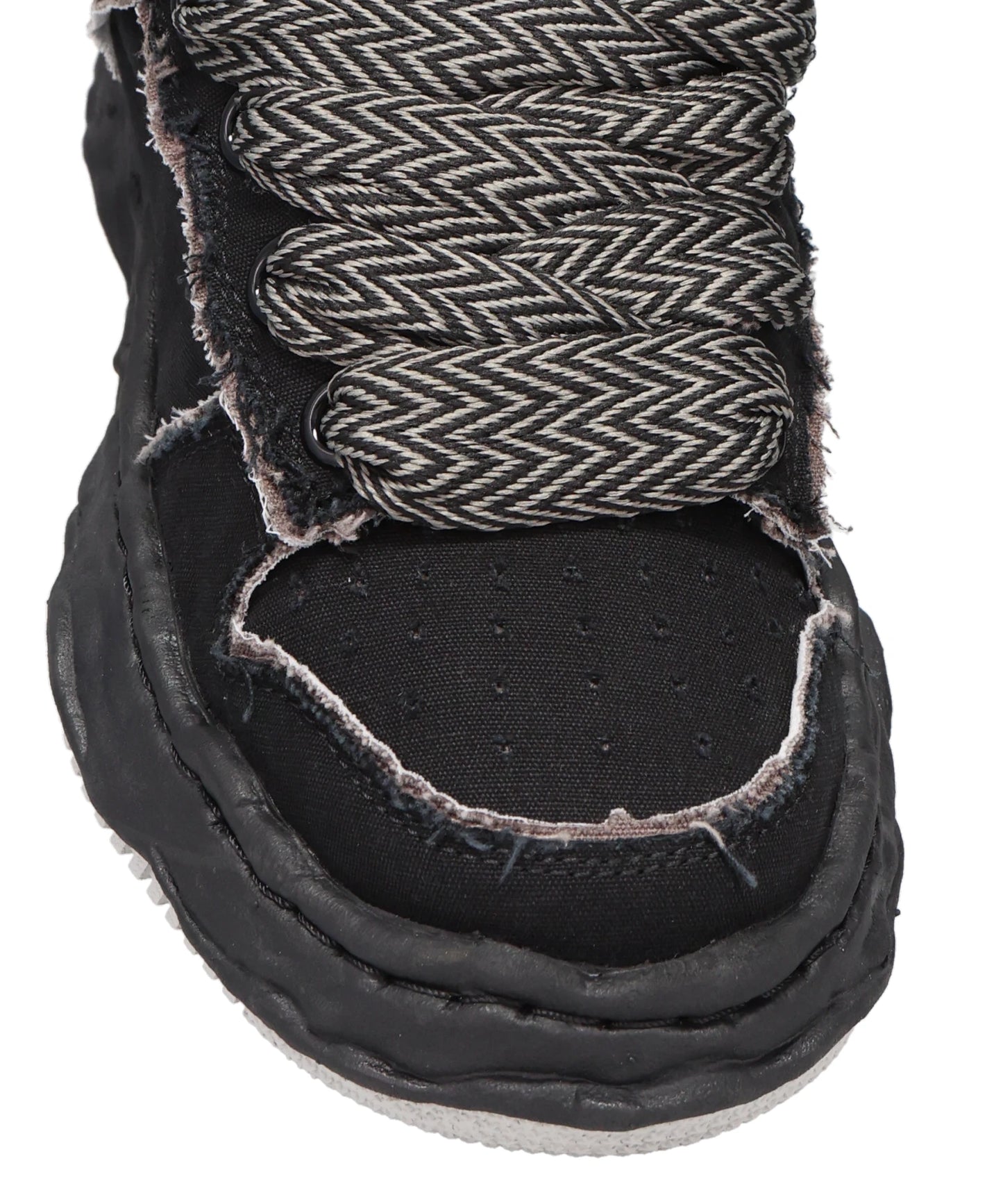 WAYNE PUFFER PATTERNED LACELOW-TOP SNEAKERS