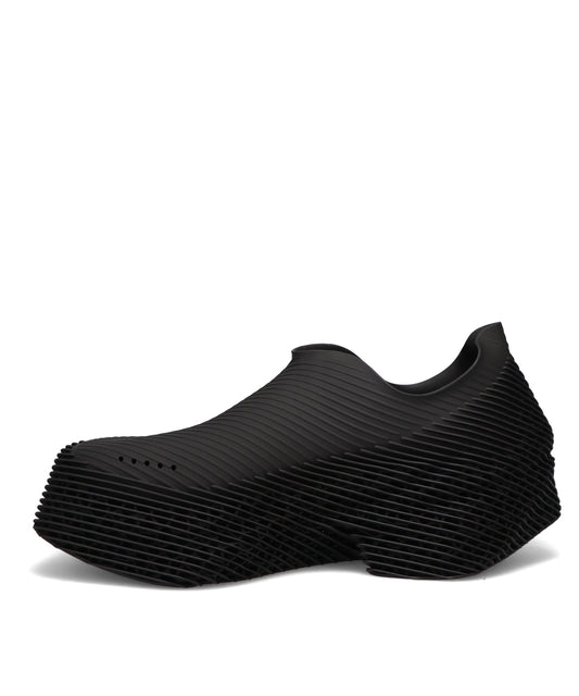 STRATUM RUNNER CHARCOAL