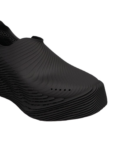 STRATUM RUNNER CHARCOAL