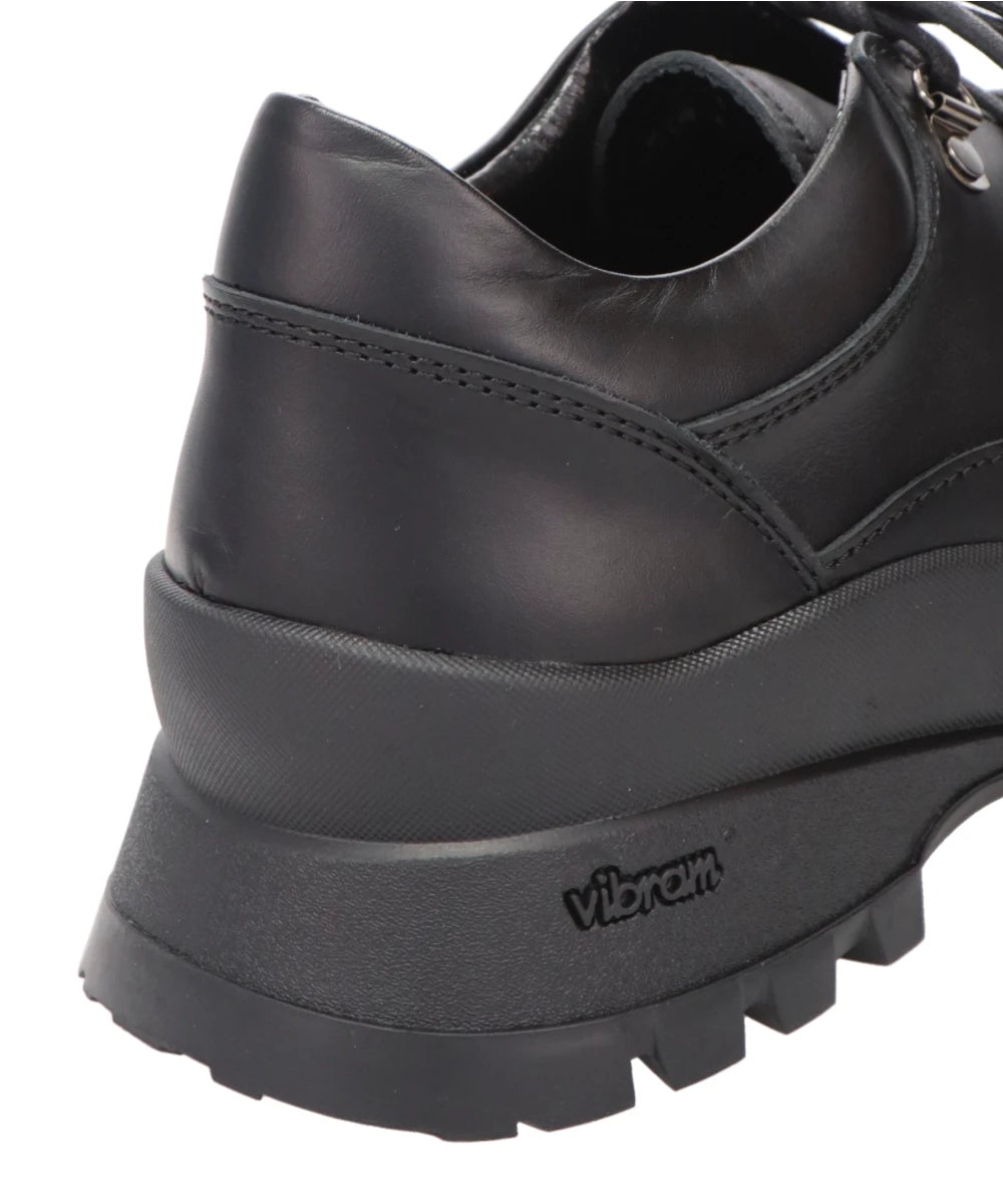 TREKKING SHOES with 884C Vibram