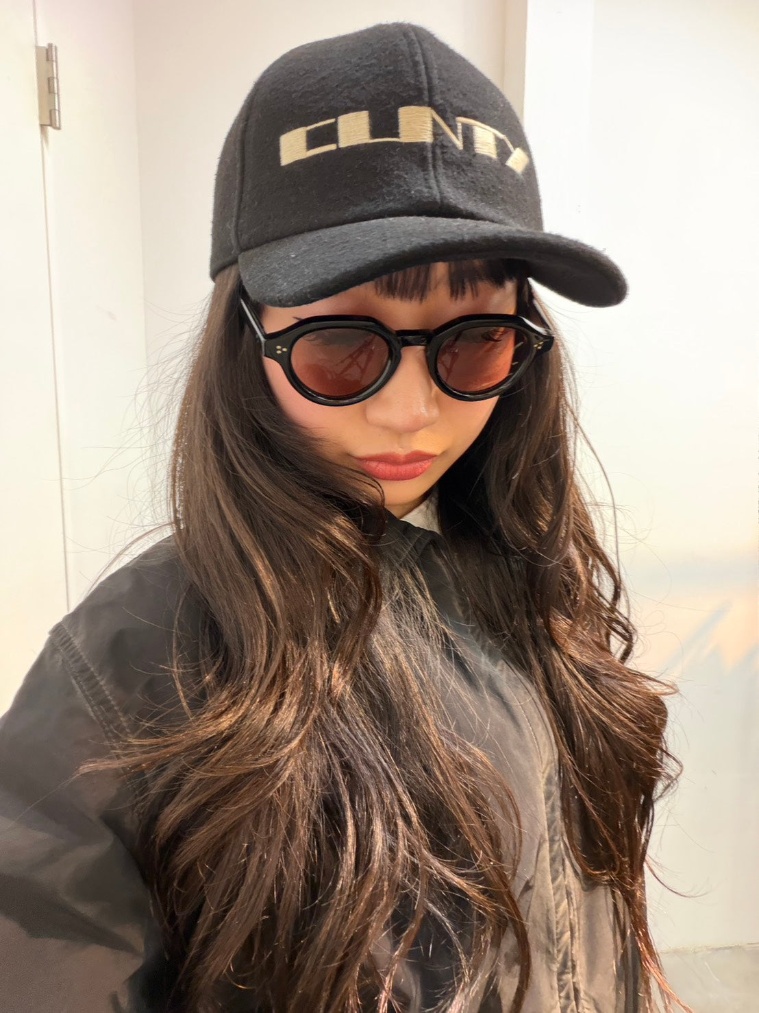 BE009/BLACK-ROSY BRN