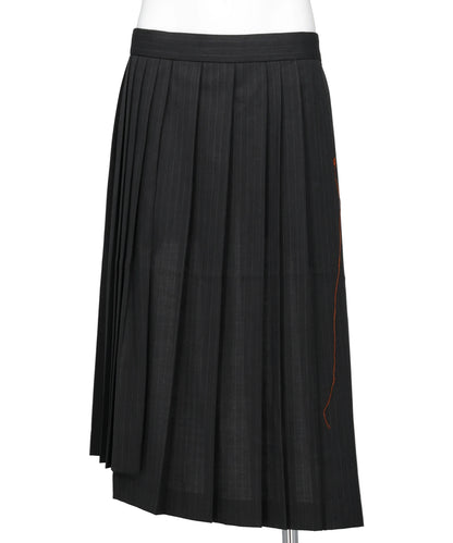 PLEATED APRON