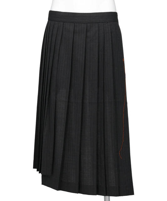 PLEATED APRON