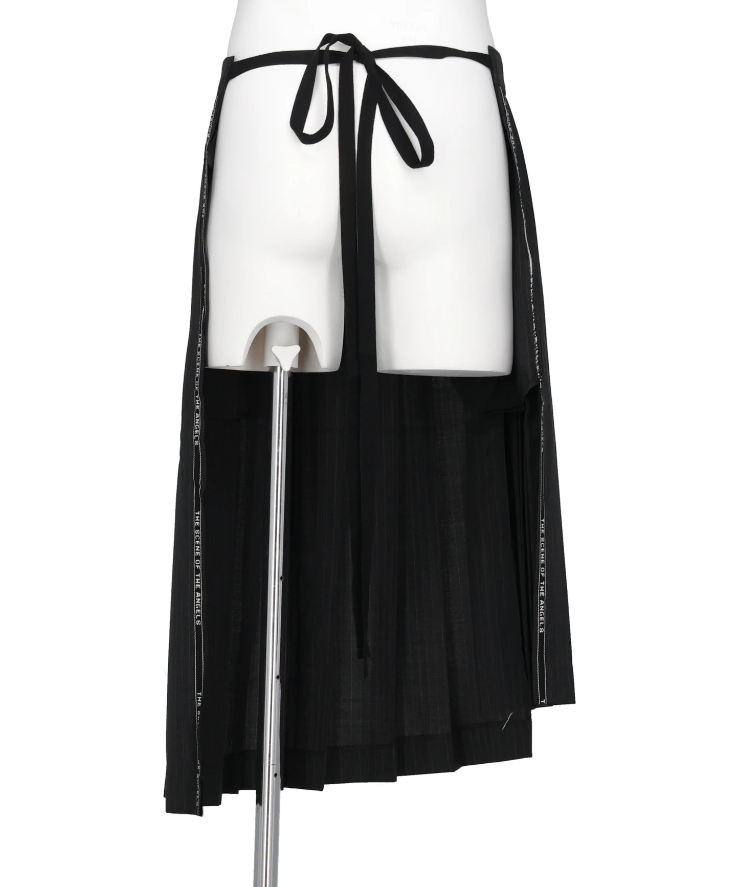 PLEATED APRON