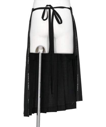 PLEATED APRON