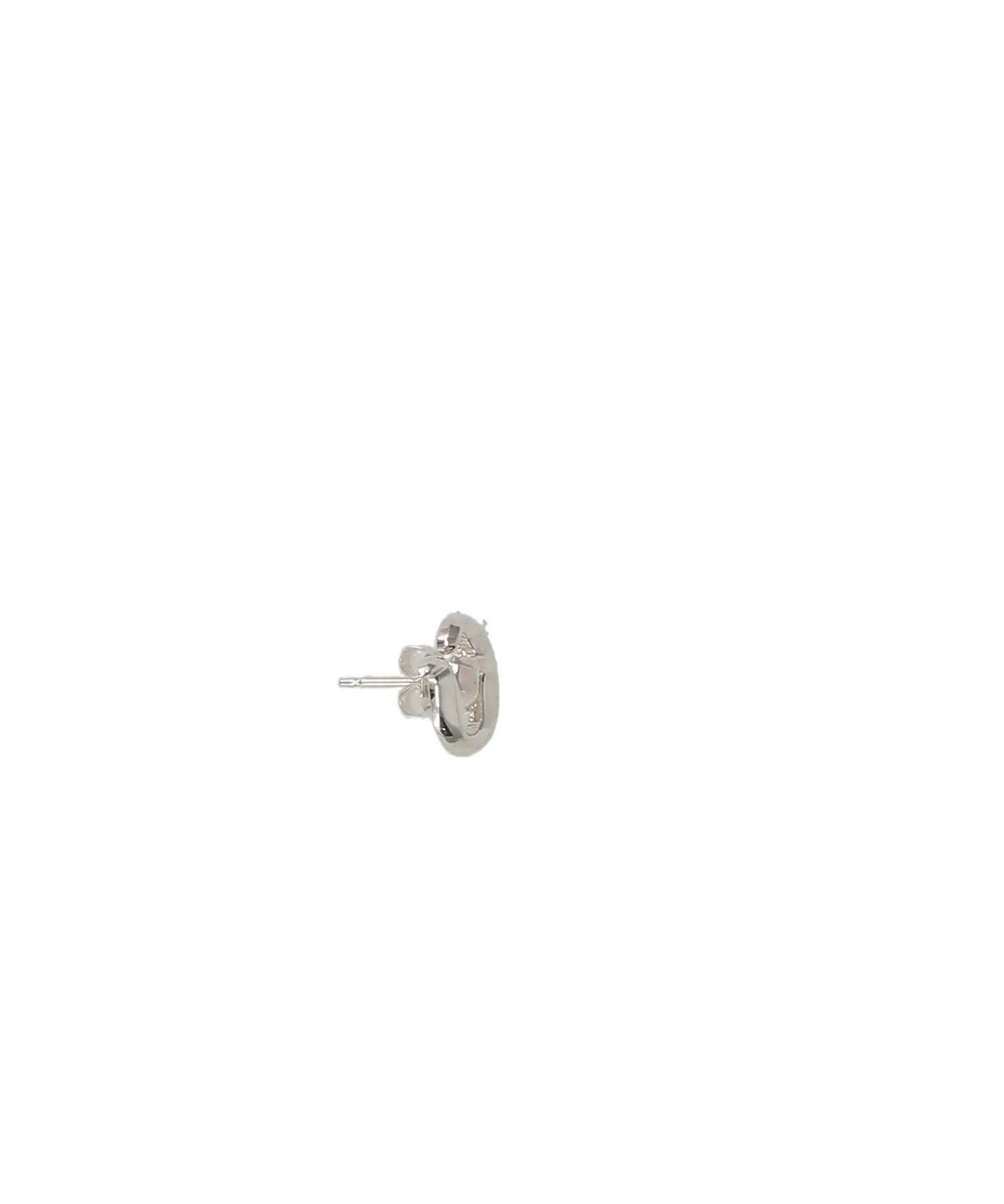 "D" SILVER EARRING