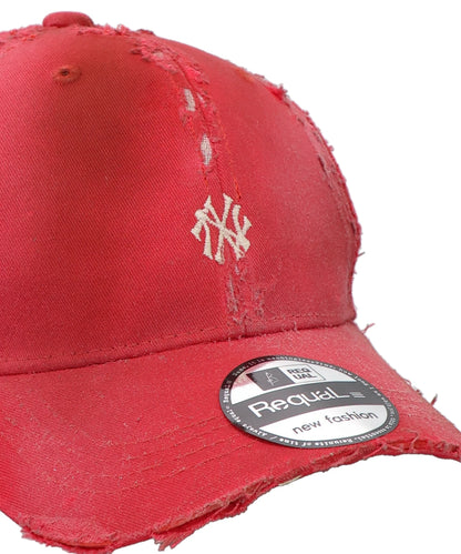 DAMAGE CAP WITH YANKEES