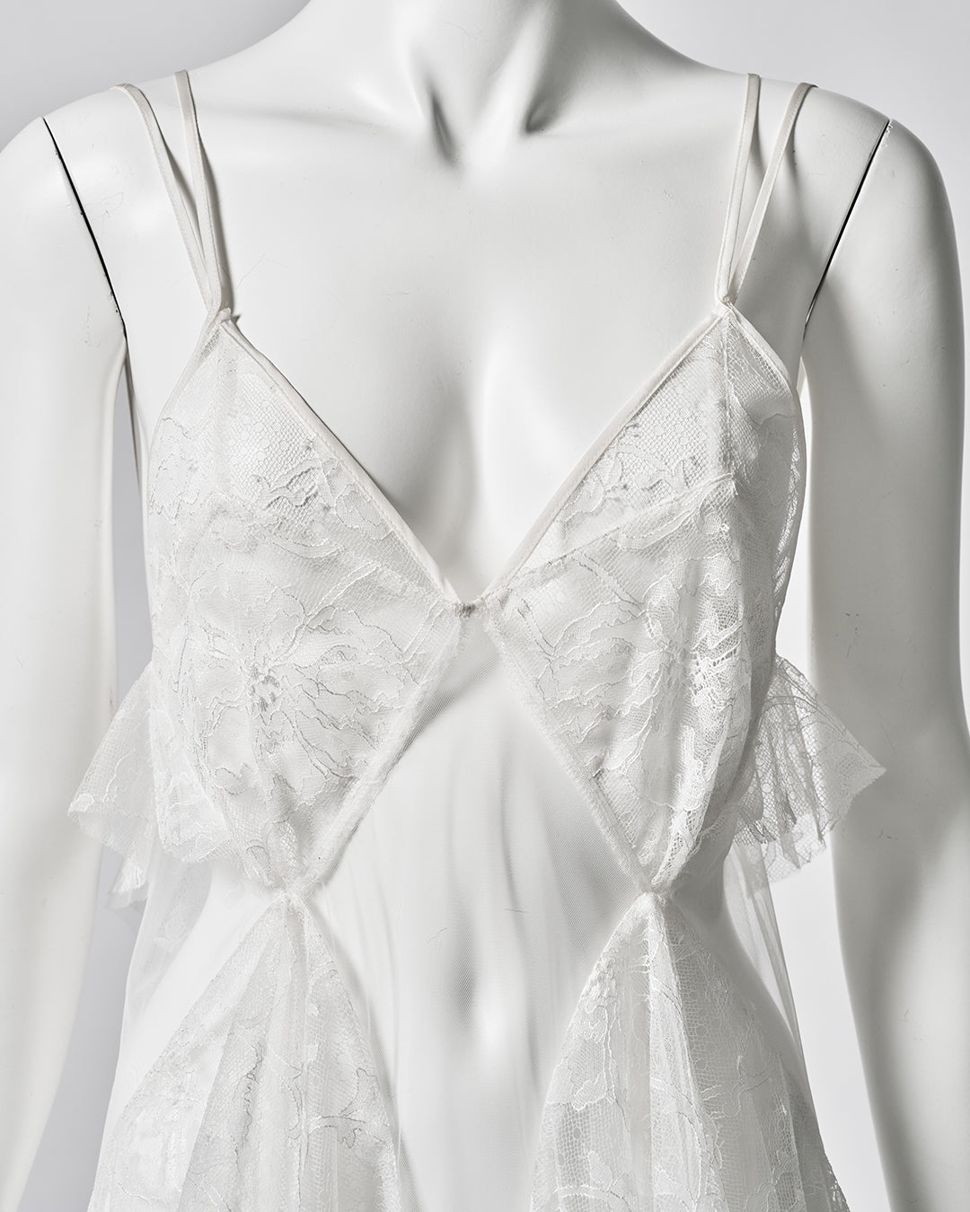 Designer:Emi Funayama