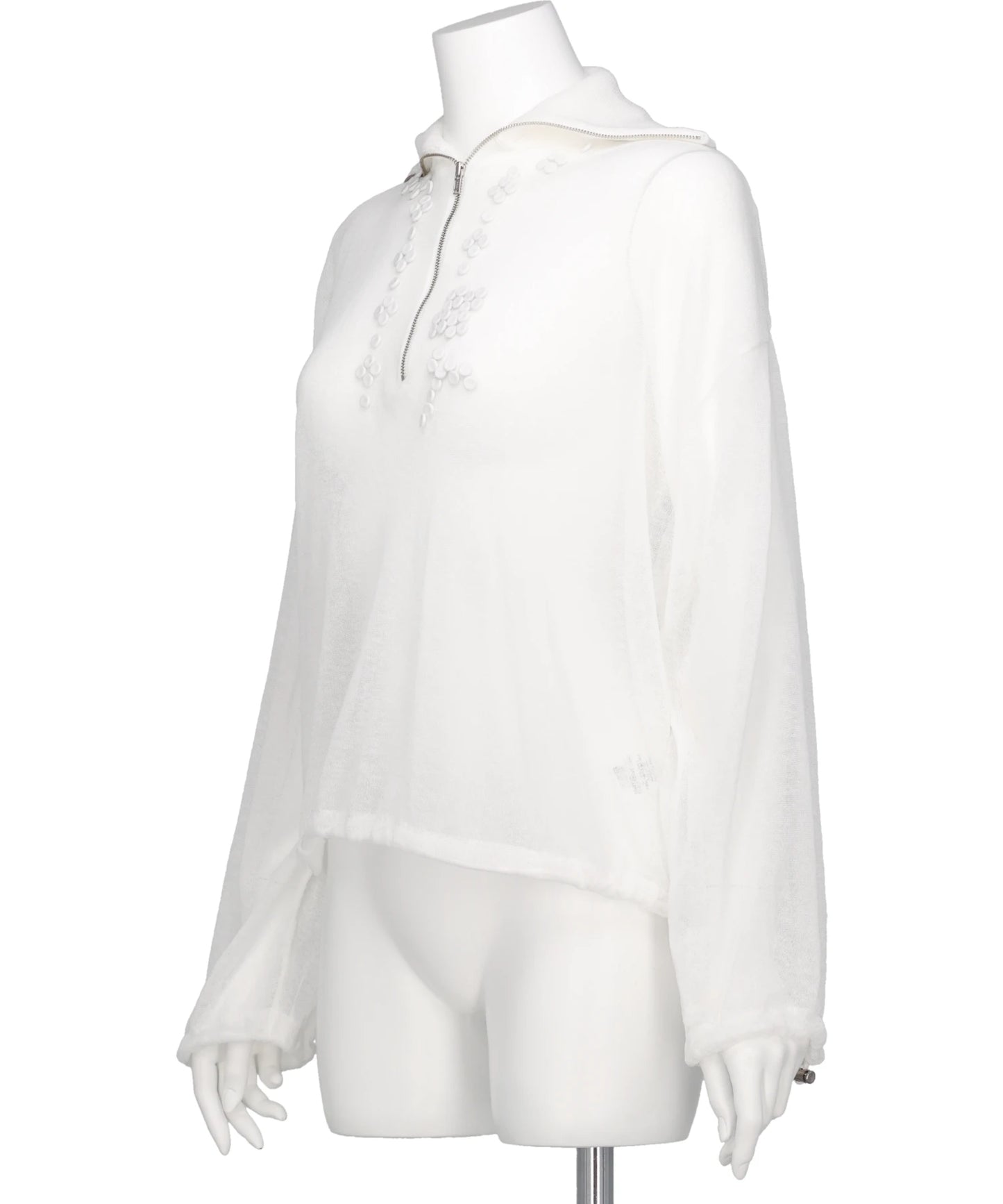 EMBROIDERY KNIT TOP