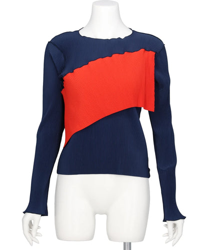 SPIRAL WAVE LONG SLEEVE TOP