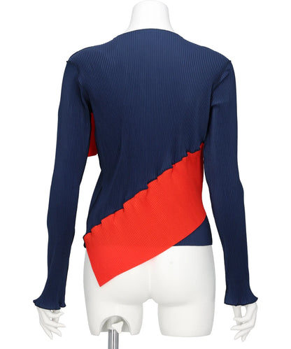 SPIRAL WAVE LONG SLEEVE TOP