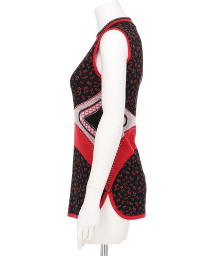 FLORAL JACQUARD SLEEVELESS KNITTED TOP