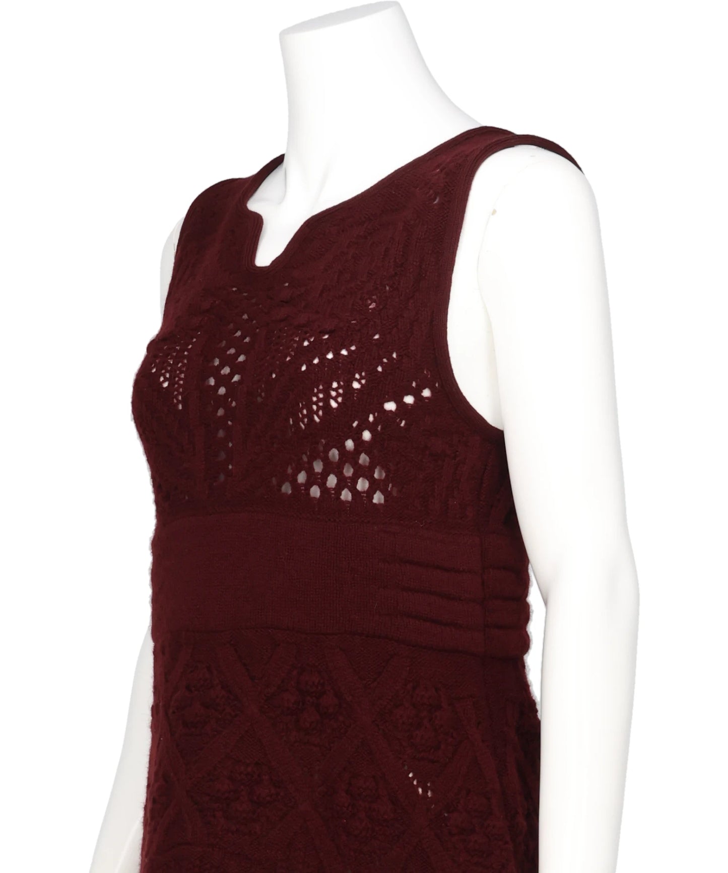 MULTI PATTERN LOW GAUGE KNITTEDSLEEVELESS TOP
