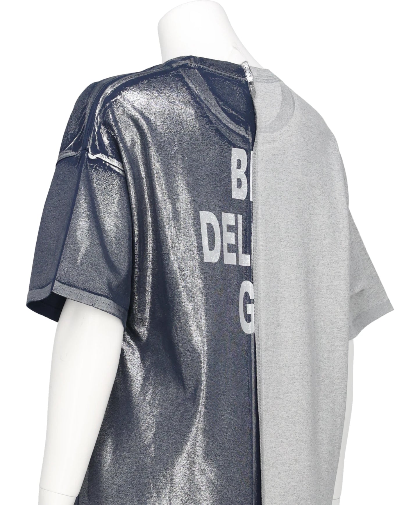 HALF FOIL LOGO TEE