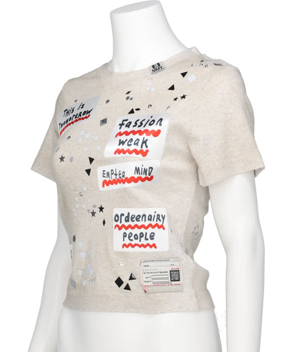 EMBELLISHED STICKER TEE