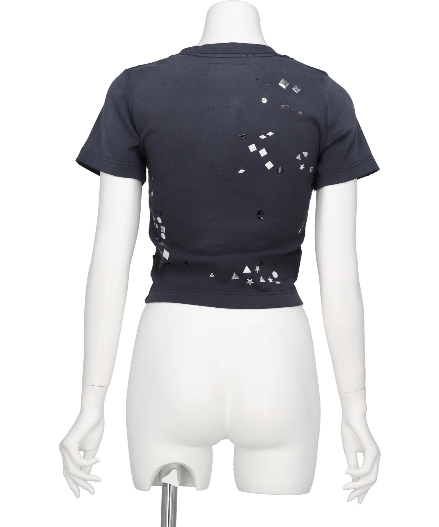 EMBELLISHED STICKER TEE