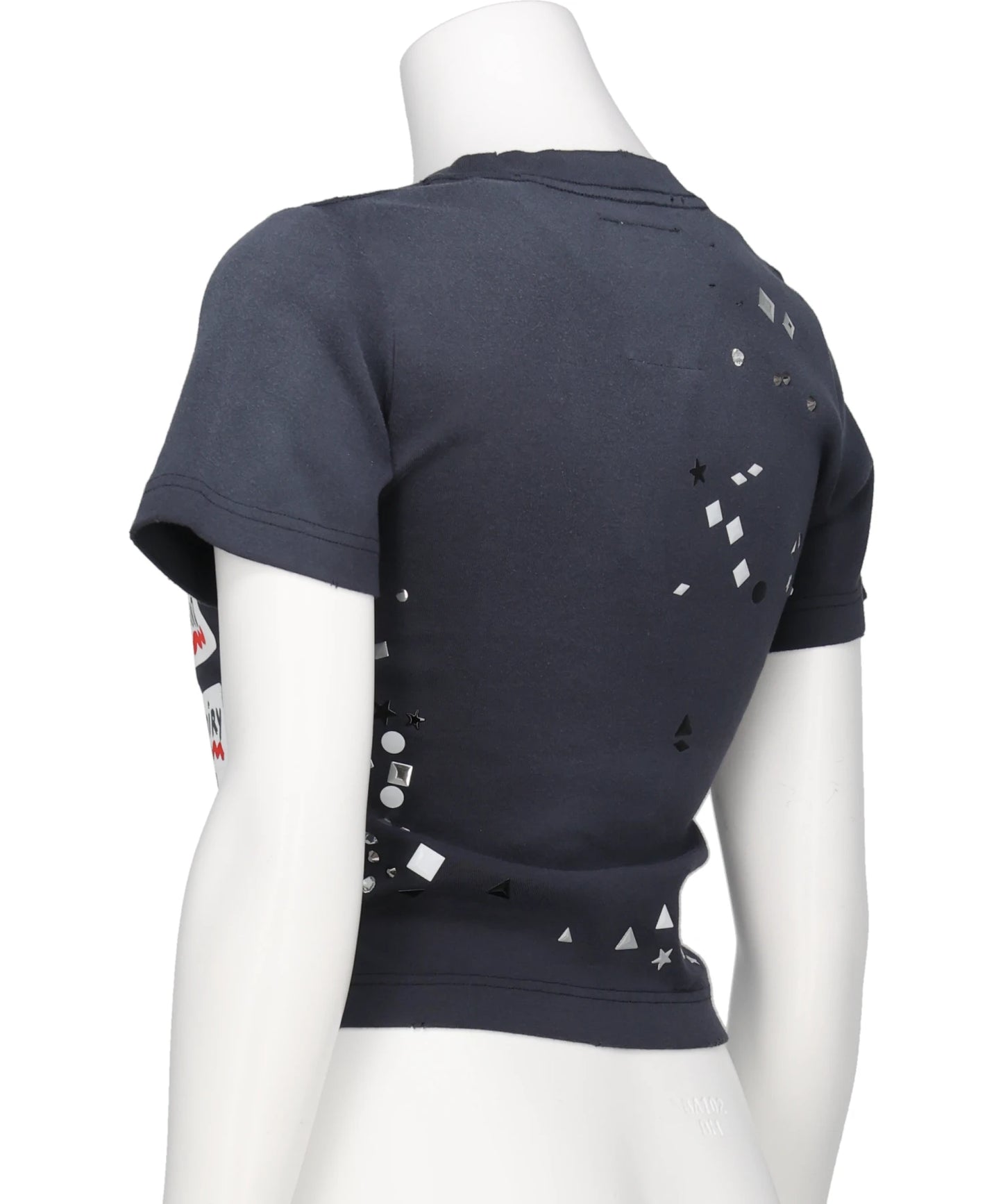 EMBELLISHED STICKER TEE