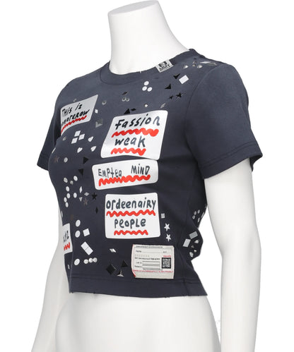 EMBELLISHED STICKER TEE