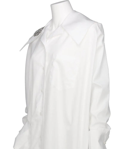 OVERSIZED GATHERED SLIT DETAIL SHIRT W/ EMB