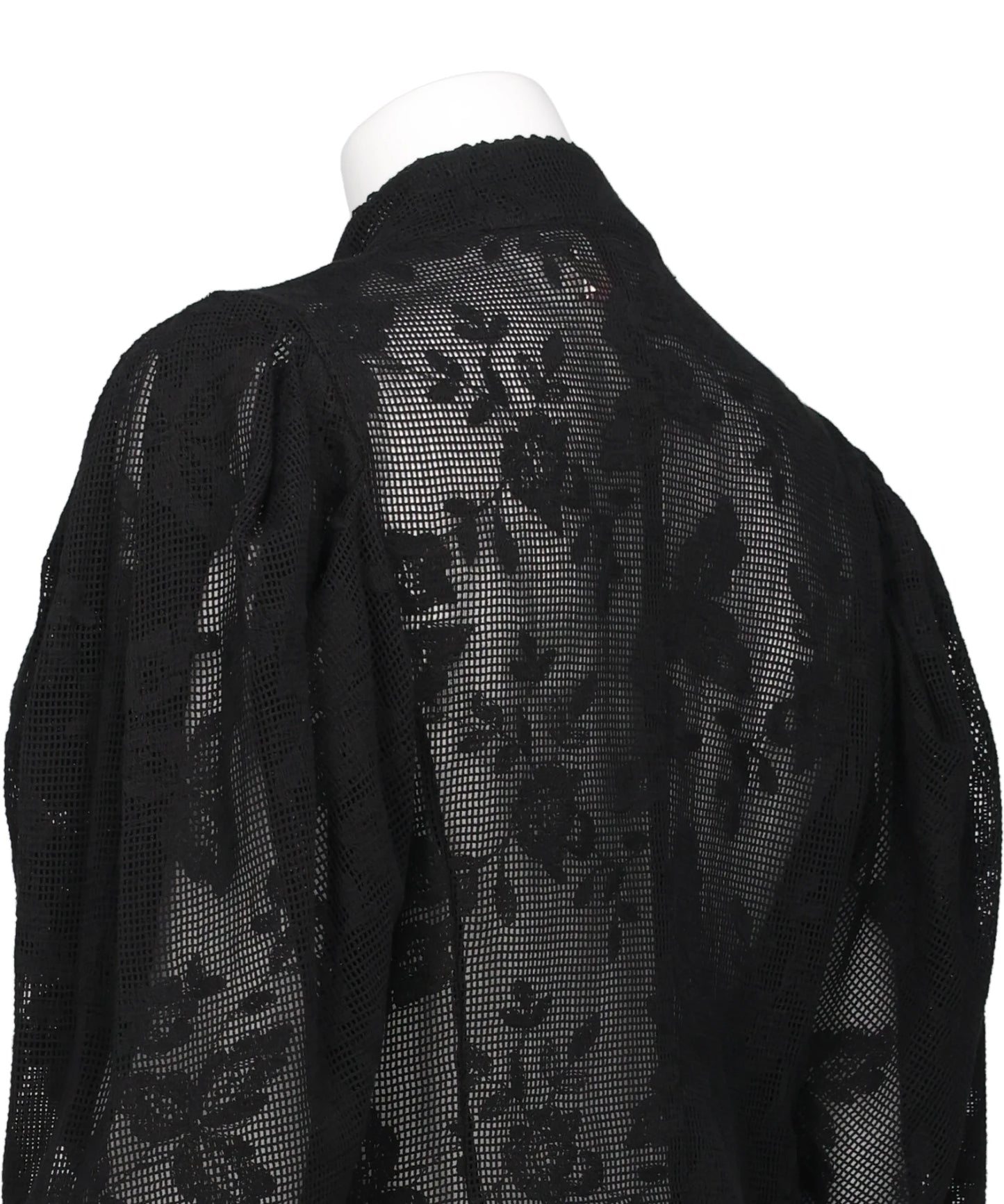 EMBROIDERED LACE COL MONTANT TOP