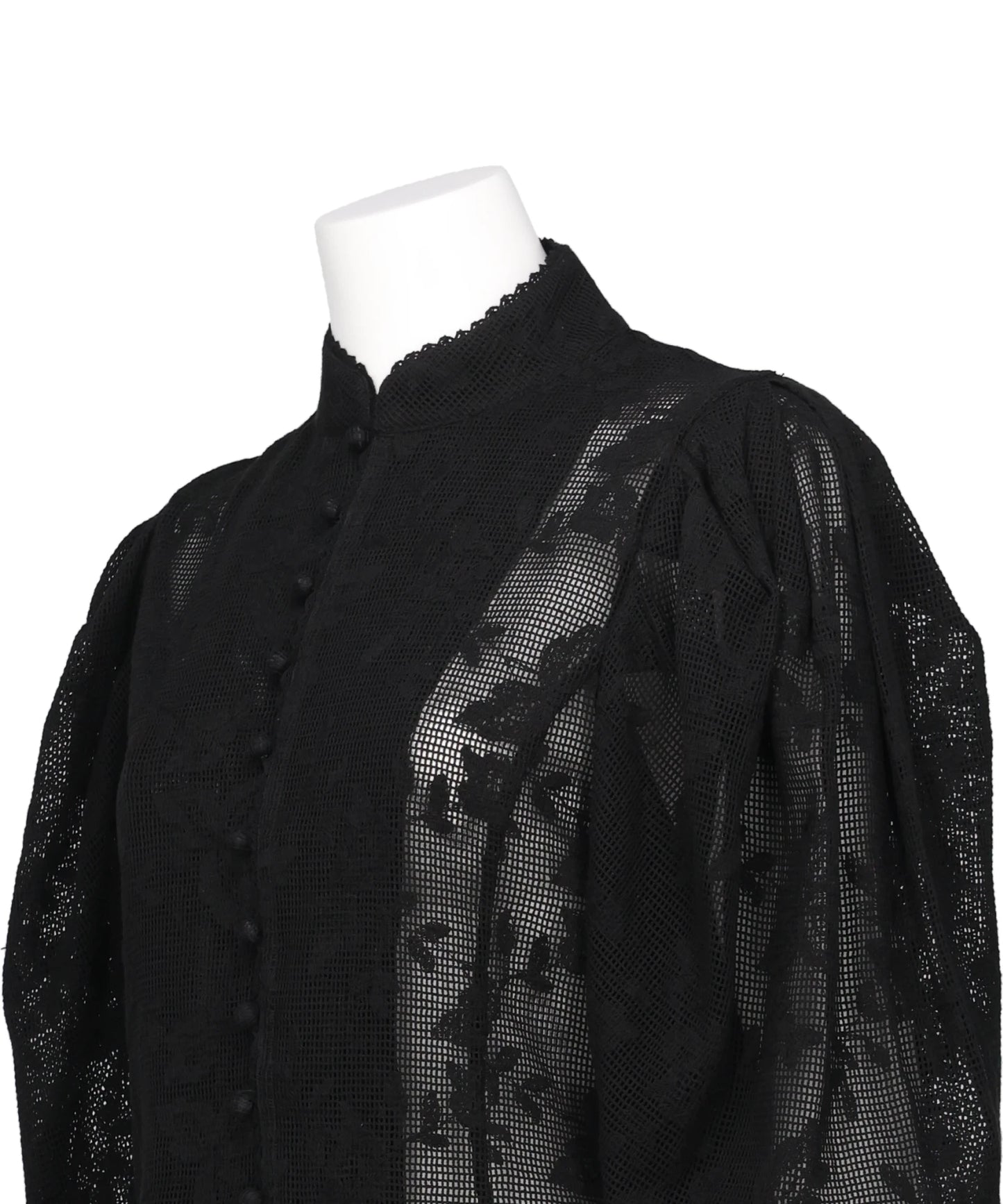 EMBROIDERED LACE COL MONTANT TOP