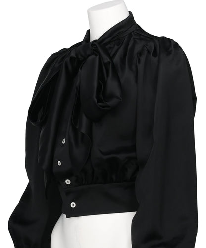 COURTE BOW BLOUSE