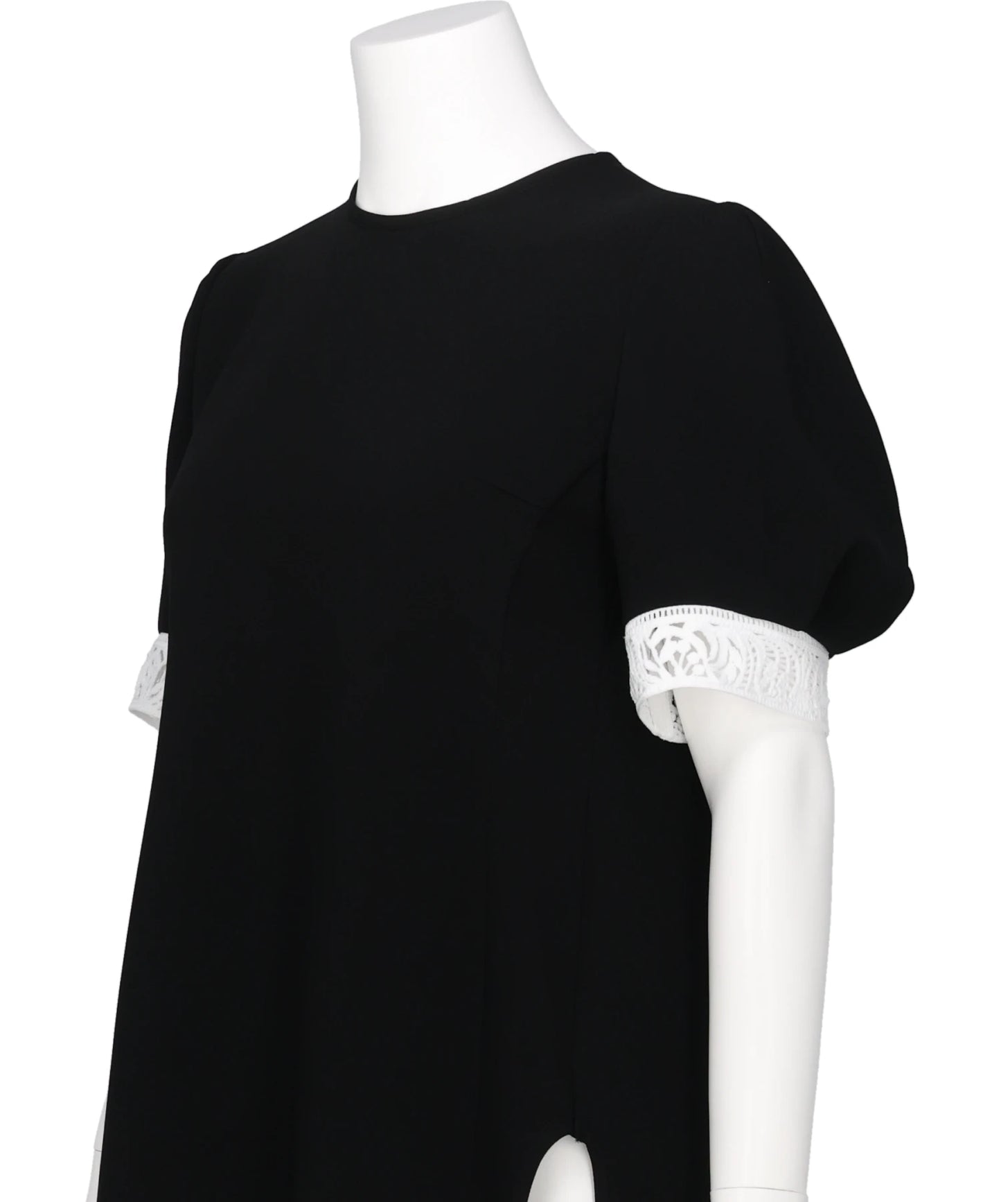 TRIACETATE POLYESTER EMBROIDERED SHORT
